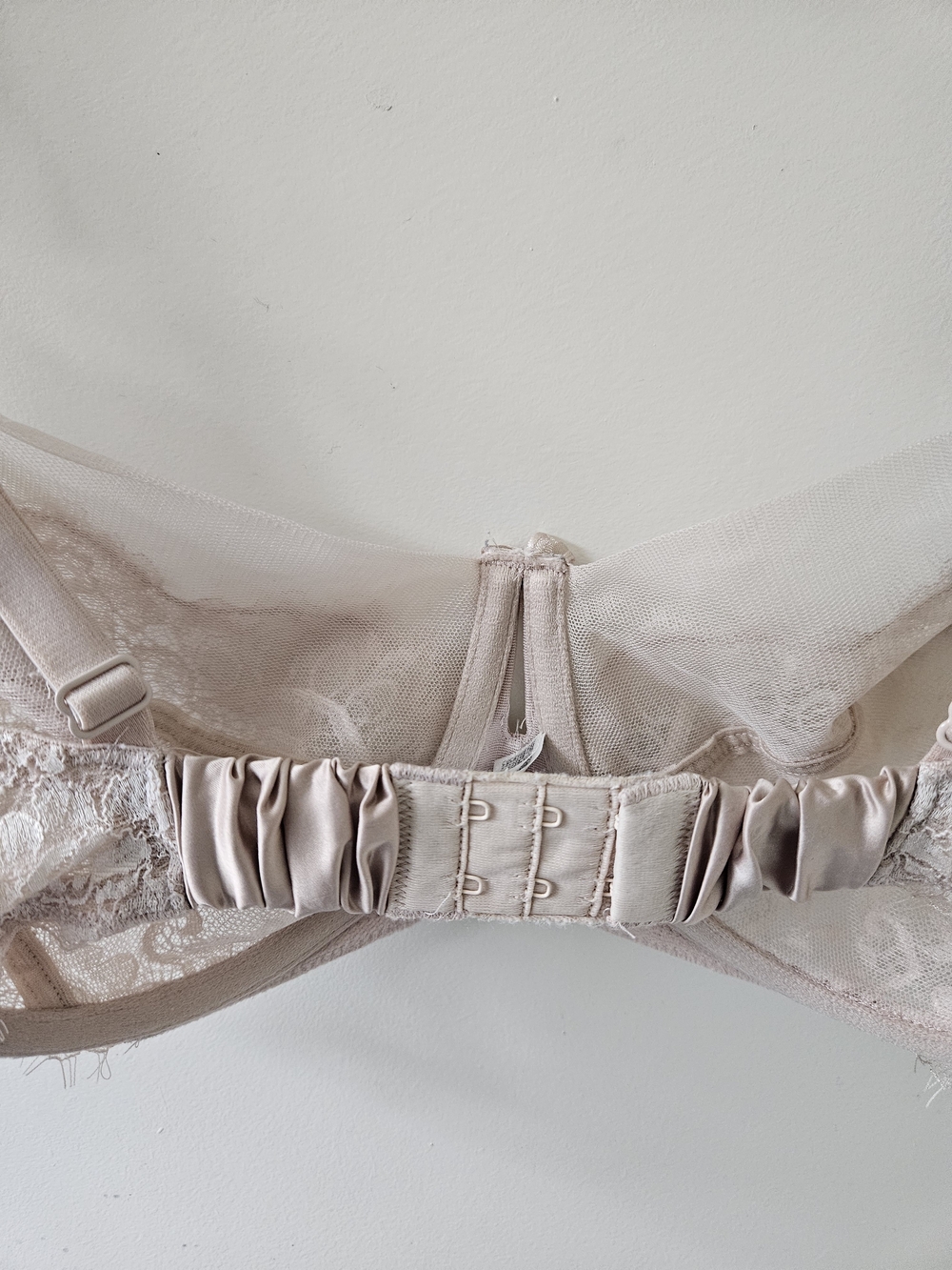 Wacoal Dusty Blush Lace Underwire Bra - Picture 11 of 13